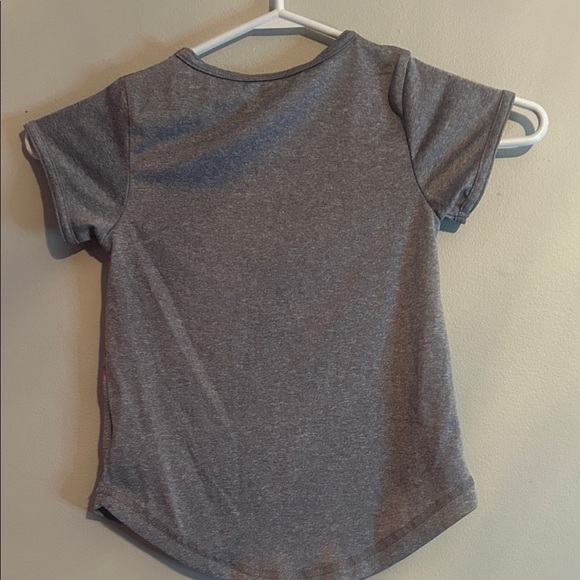 Body Glove Gray T-Shirt with Colorful Butterflies - Picture 3 of 4